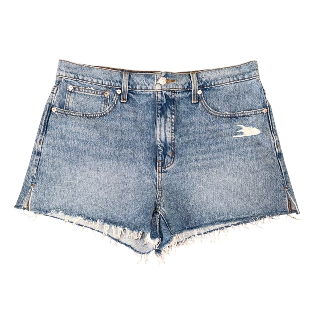 Madewell Relaxed Denim Shorts Women‎ 30 Light Blue Good Distressed Raw Hem